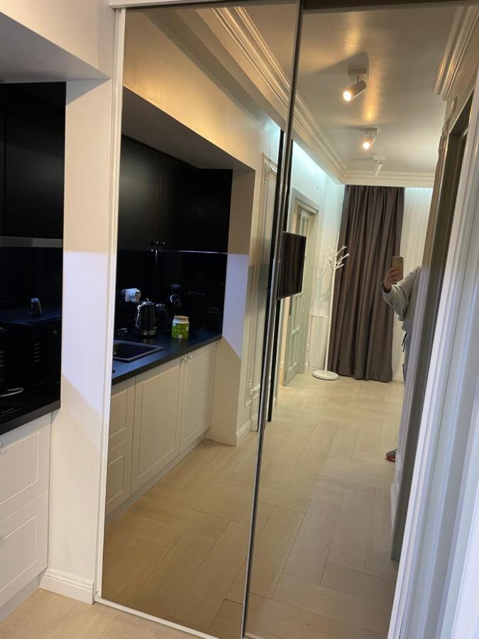 Luxury City Studios Curtea de Argeş Extérieur photo