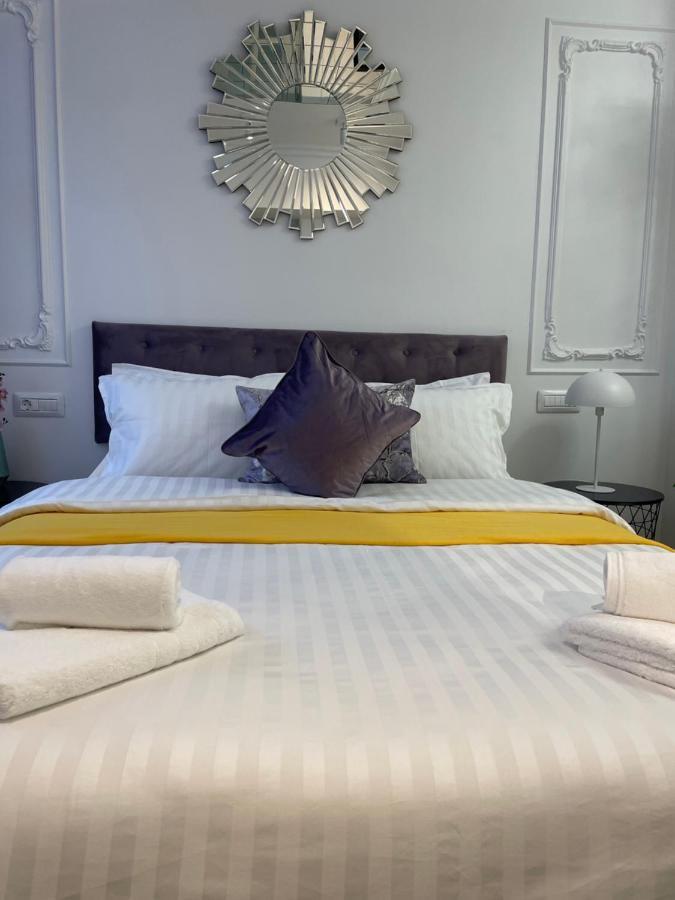 Luxury City Studios Curtea de Argeş Extérieur photo