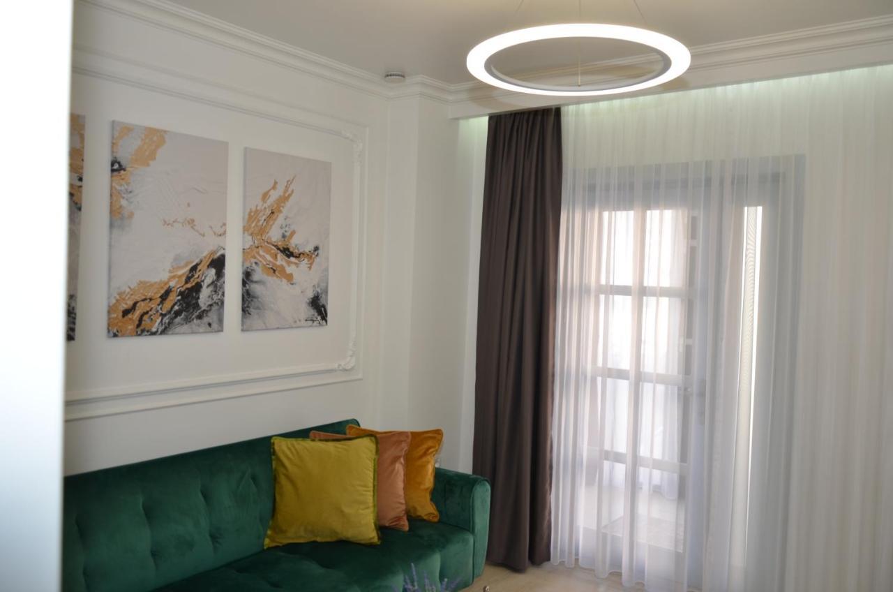 Luxury City Studios Curtea de Argeş Extérieur photo